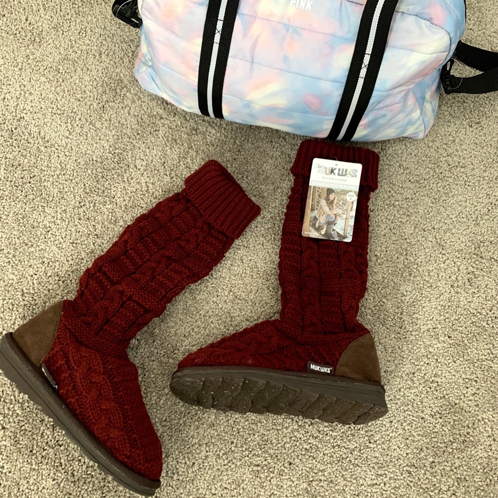 Muk Luks womens boots shoes size 6